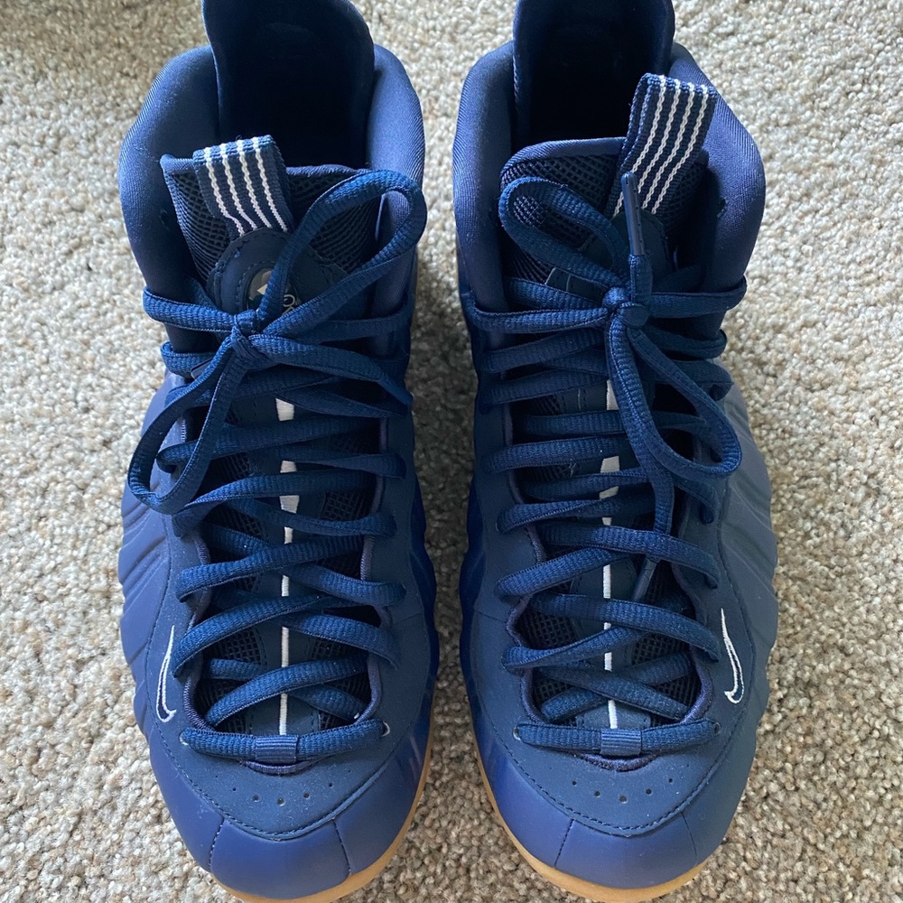Nike foamposite one Navy gum size 11 new